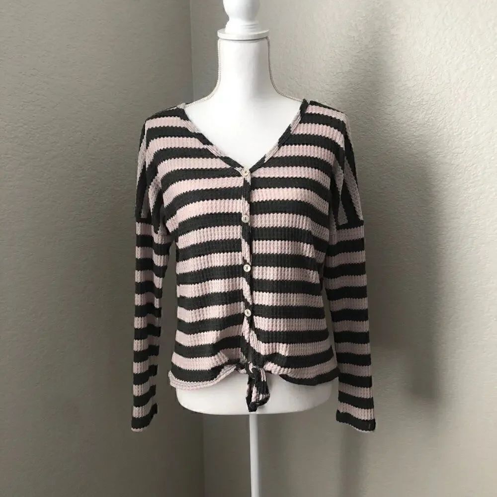⭐️3 for $10⭐️ Altar’d State Tie Front Waffle Top